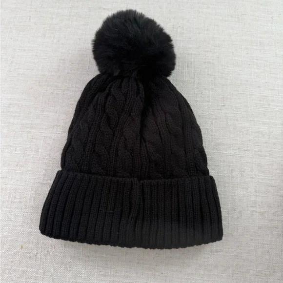 lululemon Unisex Black Cable Knit Beanie with Pom-Pom - Picture 2 of 3
